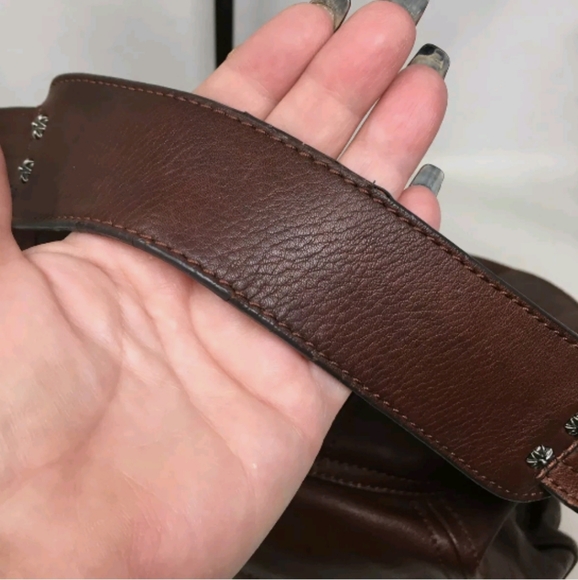 B Makowsky Stash Flap Shoulder Handbag - Picture 9 of 10